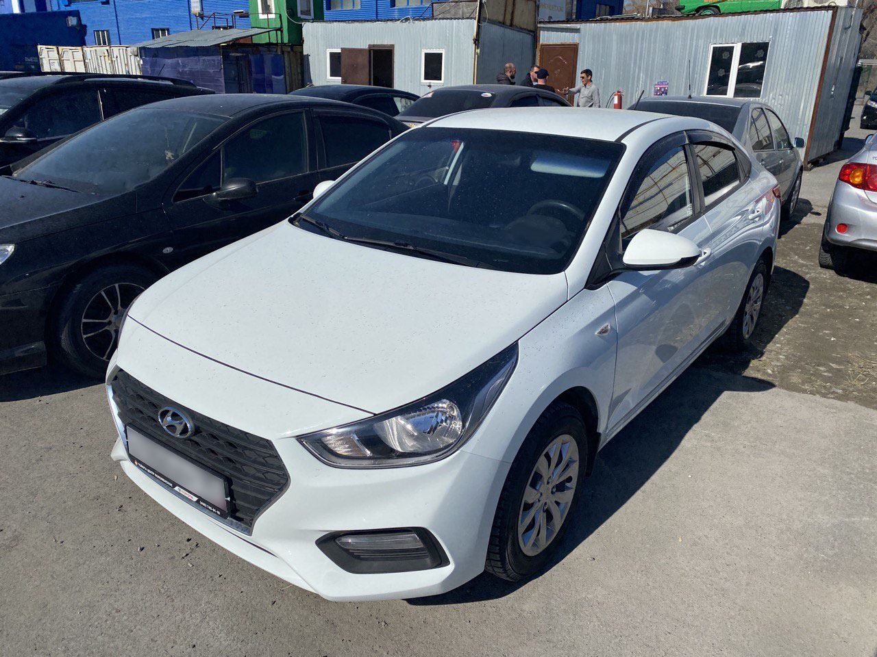 Прокат Hyundai Solaris в Адлере без водителя - 3120 в день